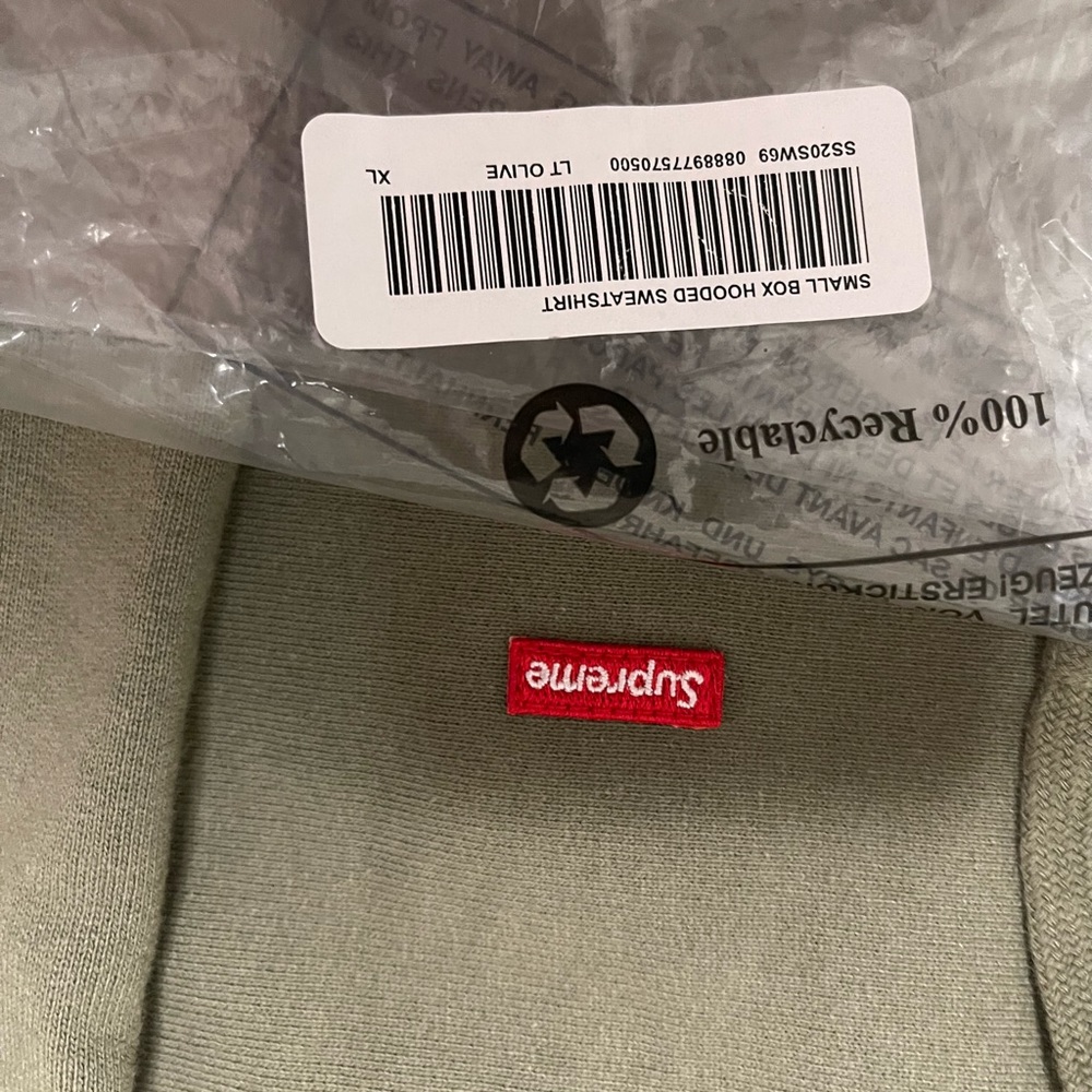 Supreme small box logo olive hoodie size xl, 100% authentic ds
